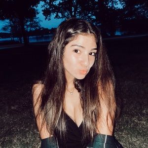 Meet your Posher, Izzie